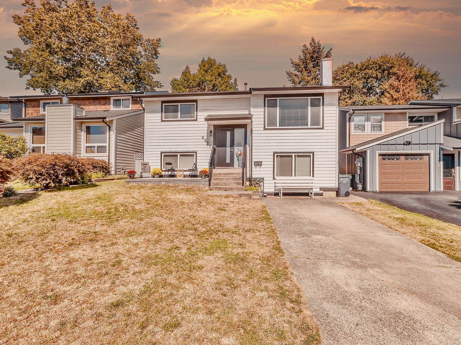 2521 Wilding Cres, Langley, BC V2Y 1C8 | MLS #R3092583 | Zillow