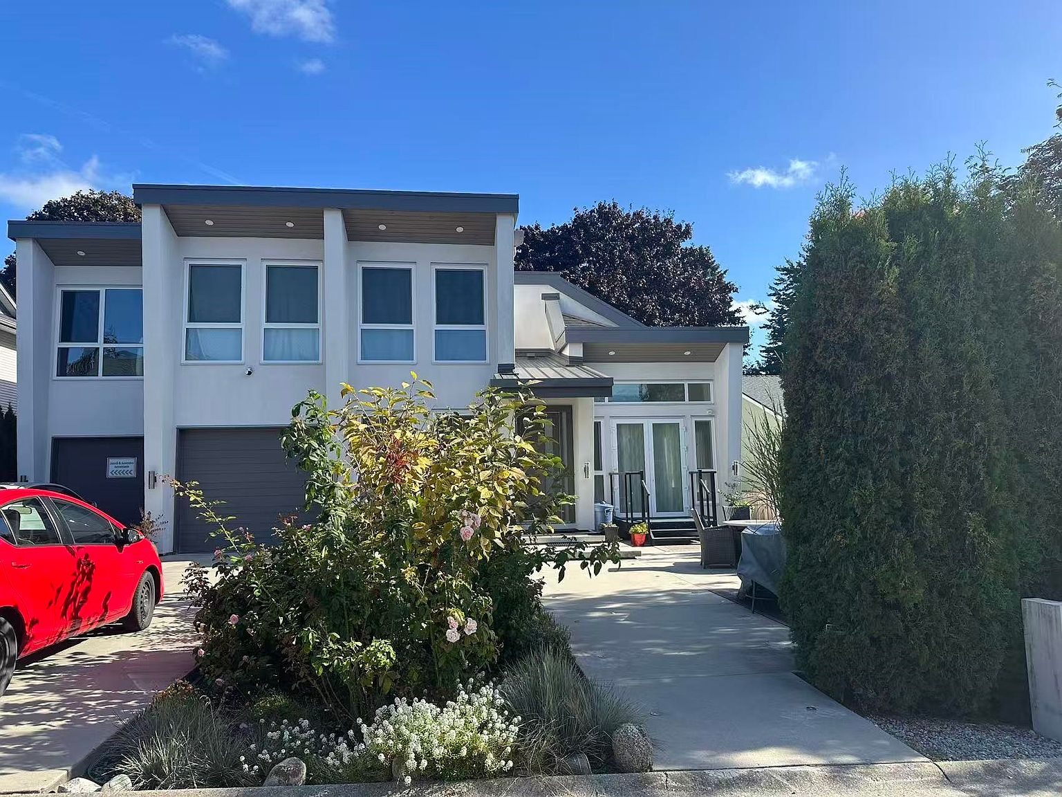 1525 King George Blvd, Surrey, BC V4A 9R3 | Zillow