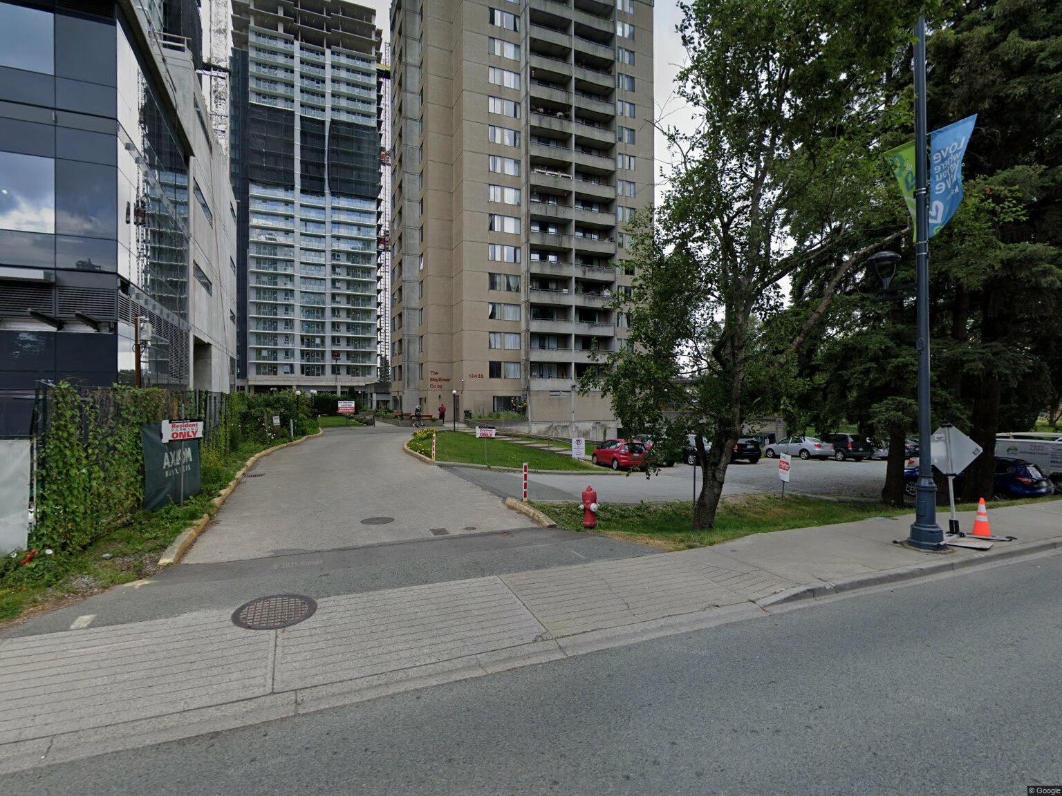 13435 104th Ave, Surrey, BC V3T 5K6 | Zillow