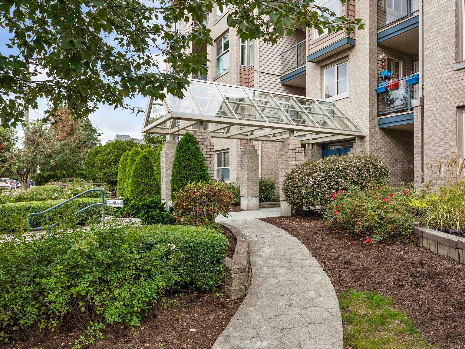 20237 54th Ave #107, Langley, BC V3A 3W2 | MLS #R3087501 | Zillow