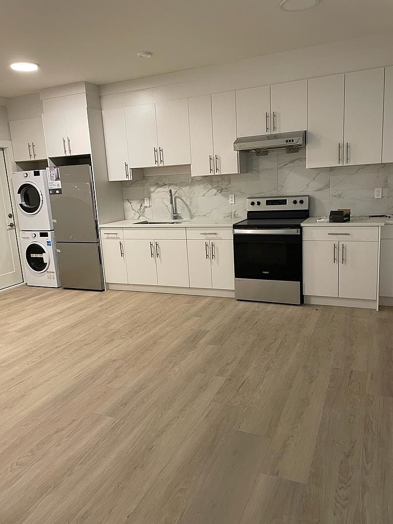 15655 77b Ave, Surrey, BC V3S 3P9 | Zillow