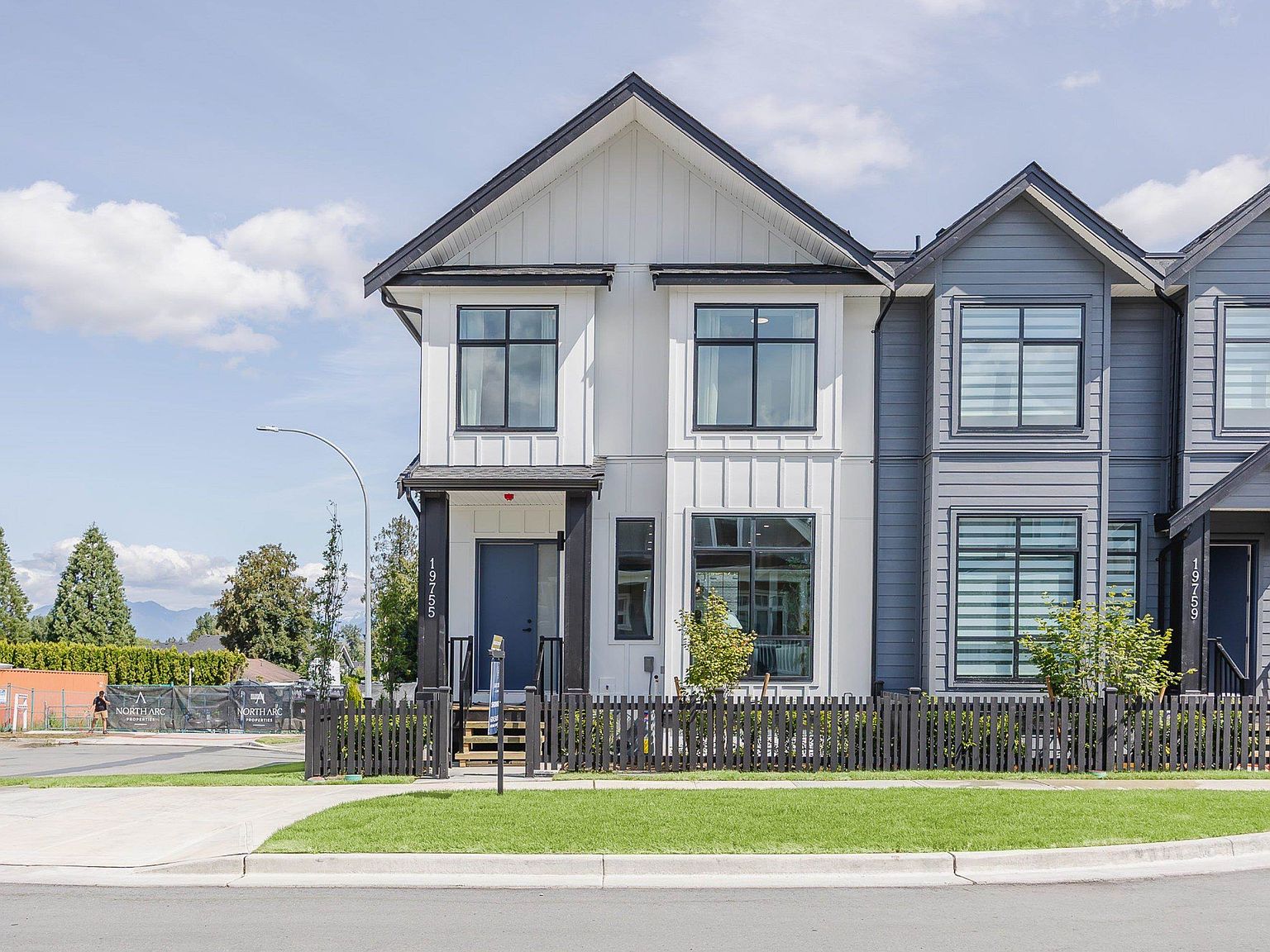 19767 75b Ave, Langley, BC V2Y 3T2 | MLS #R3083717 | Zillow