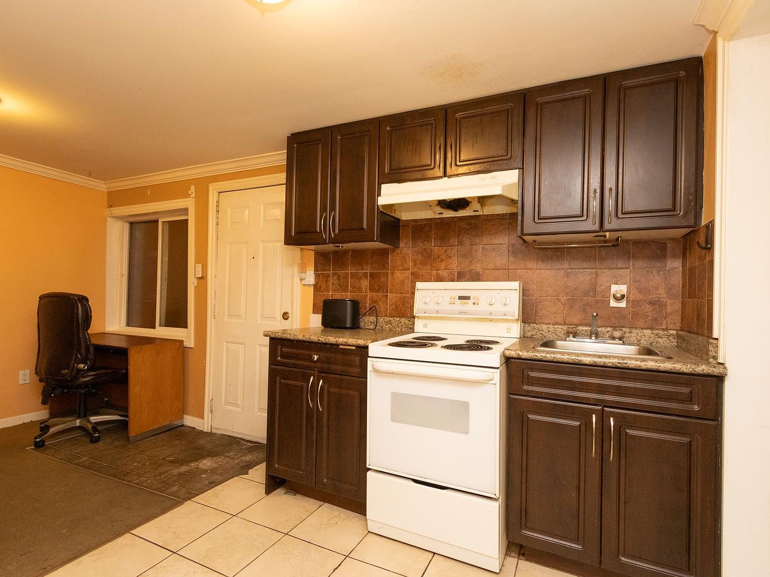 10230 128th St, Surrey, BC V3T 2Z3 | Zillow