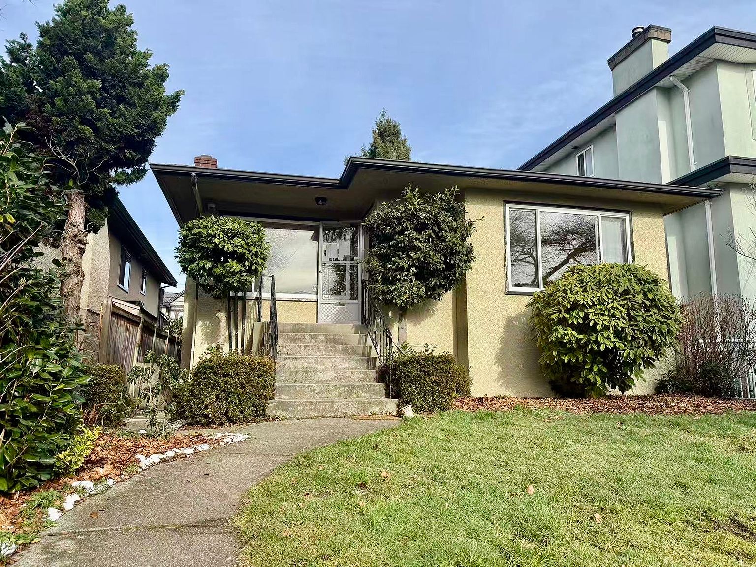 1 127th St, Surrey, BC V3X 3P7 | Zillow