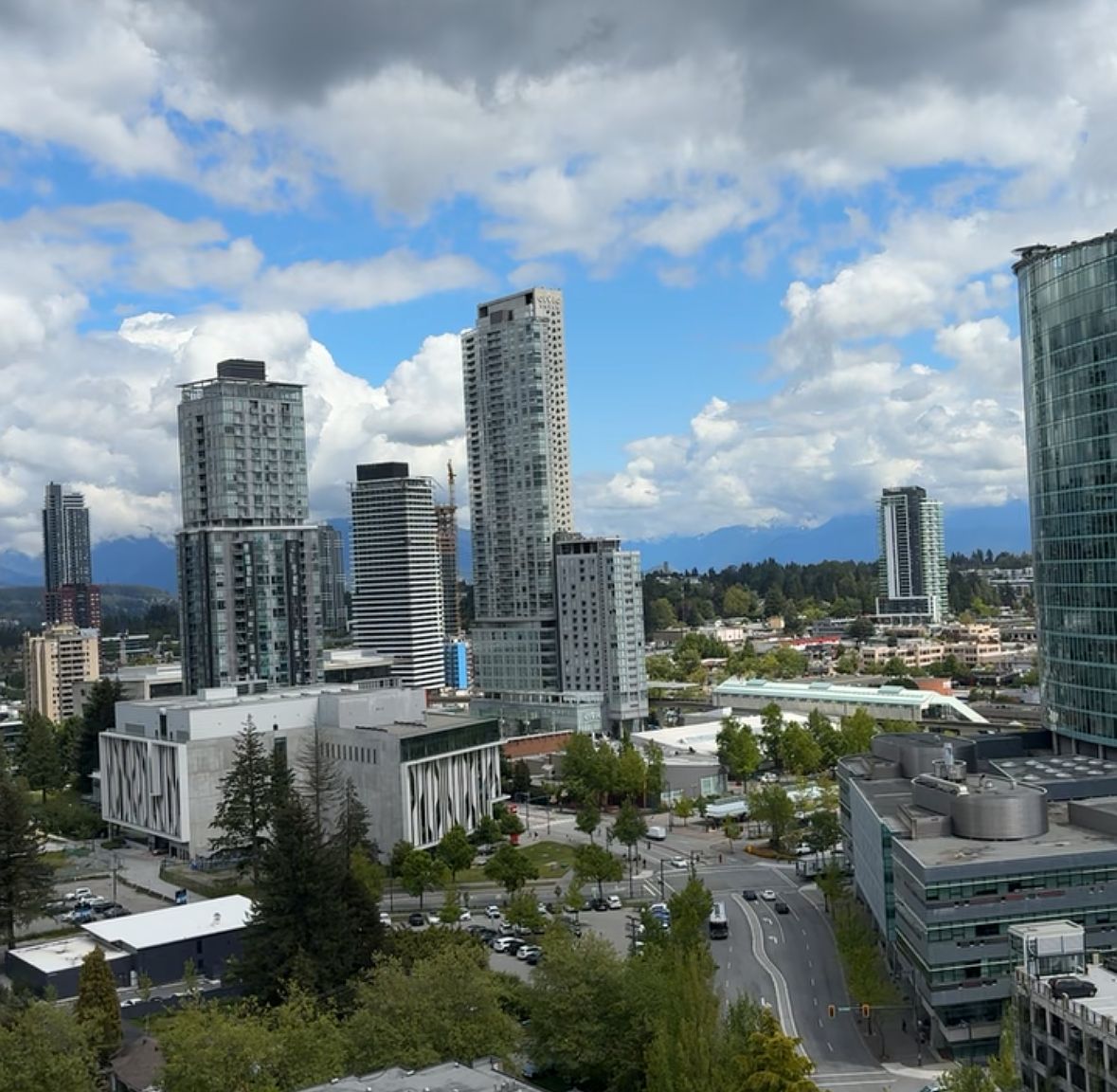 13387 Old Yale Rd #1701, Surrey, BC V3T 3B1 | Zillow