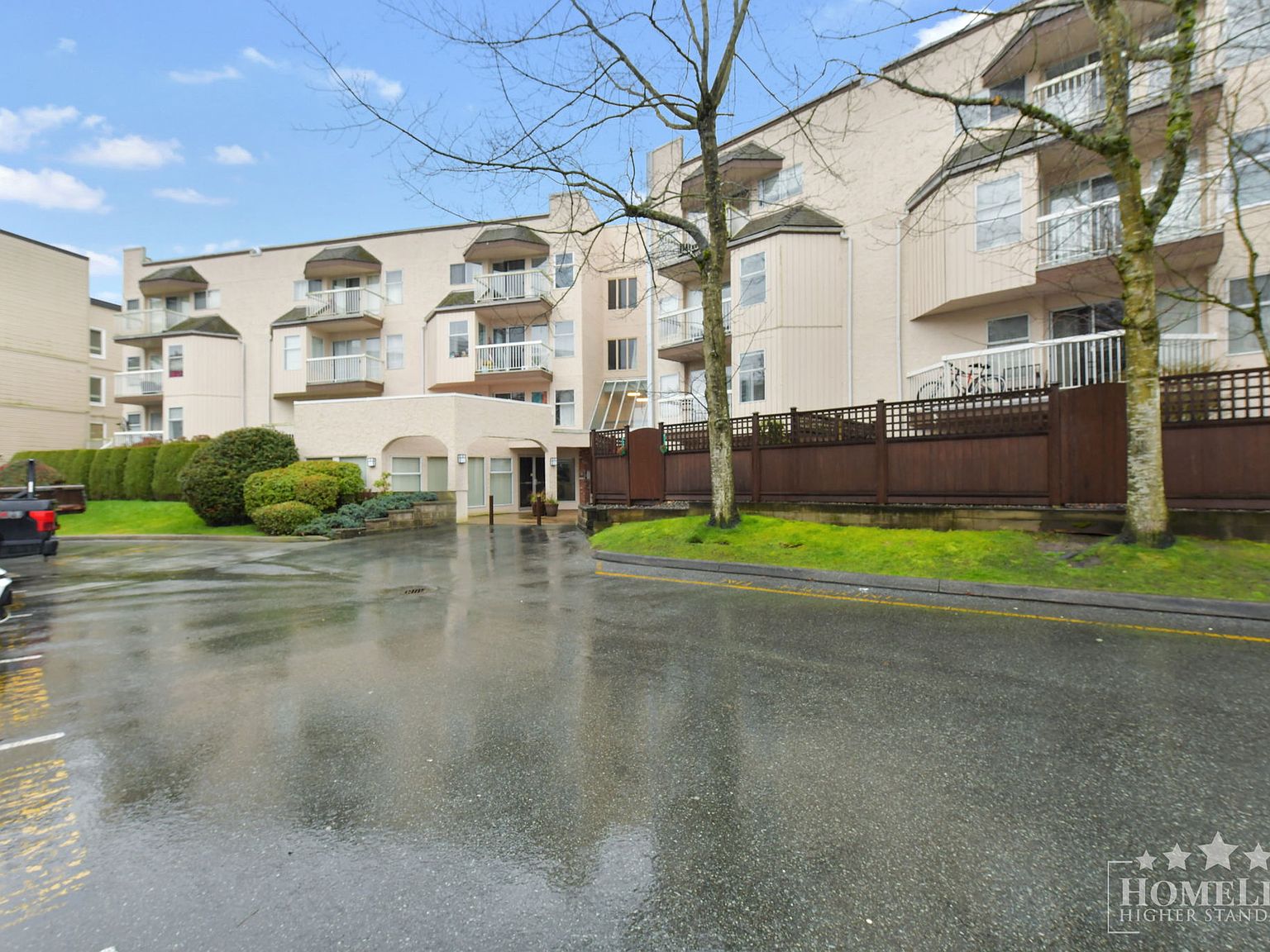 1860 Southmere Cres E #107, Surrey, BC V4A 6Y7 | Zillow