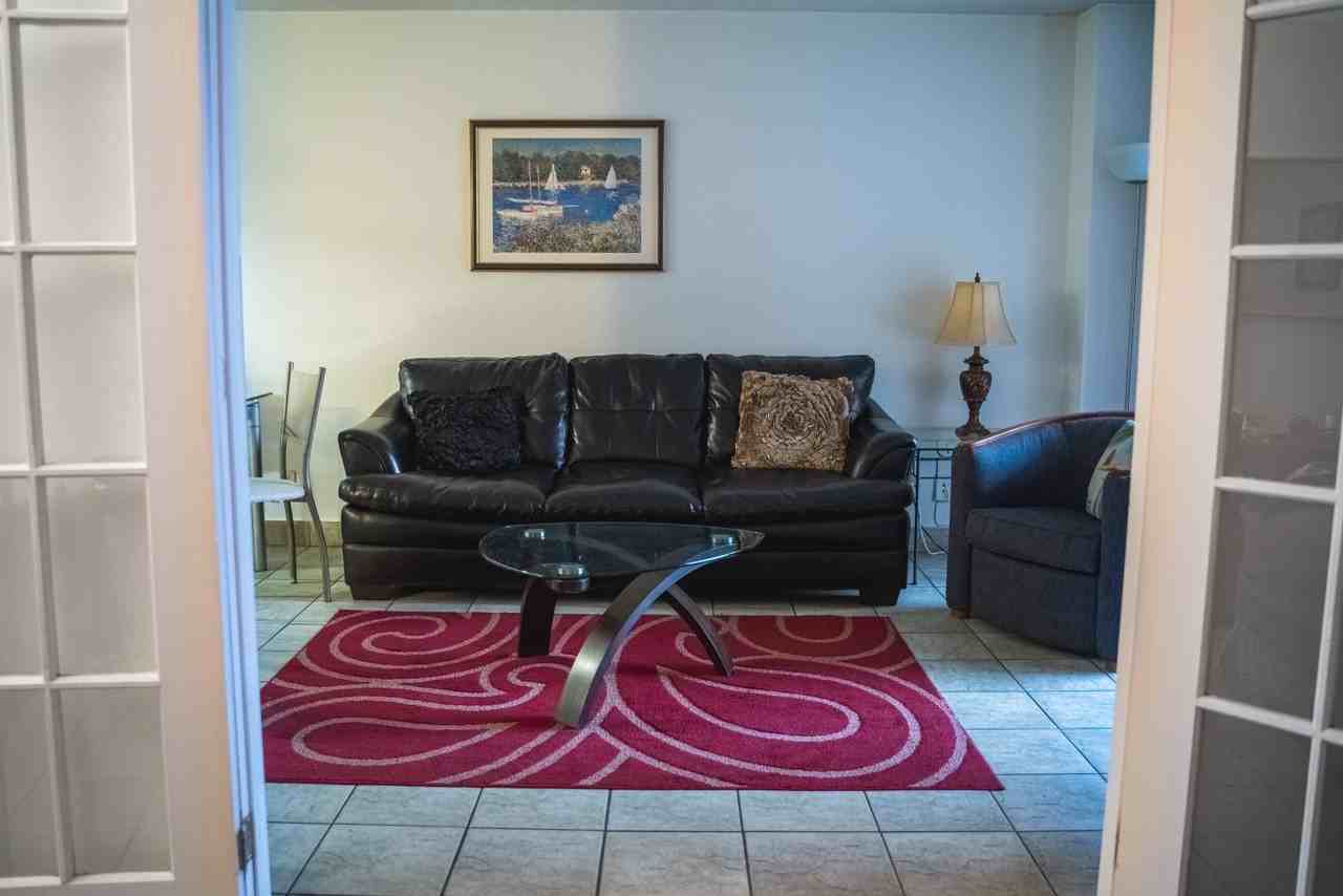 1055 Avenue Amesbury, Montréal, QC H3H 2V1, CA