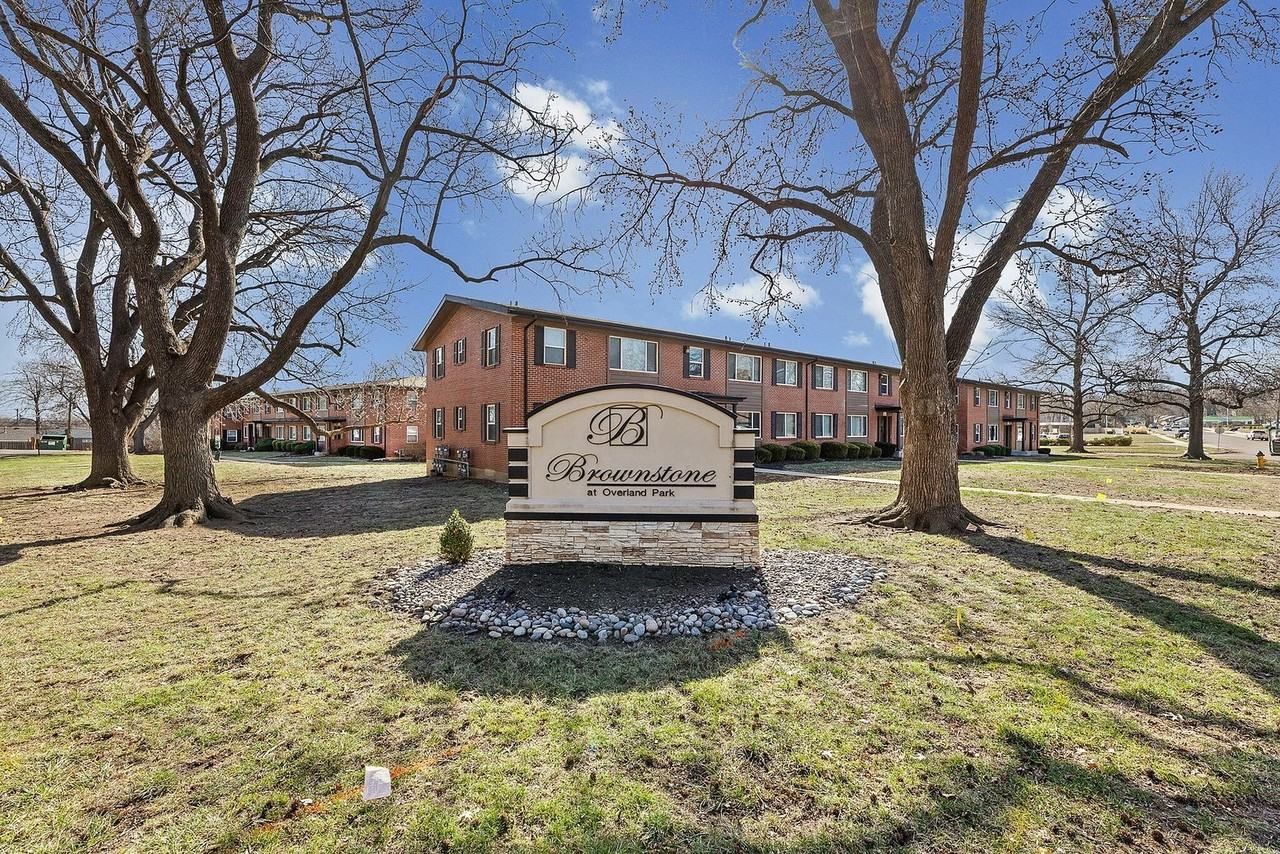 Brownstone Apartments