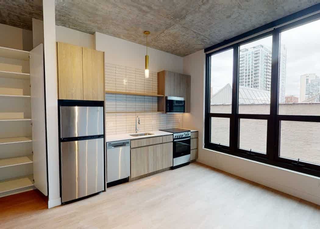 808 N Wells St, Chicago, IL 60610, USA