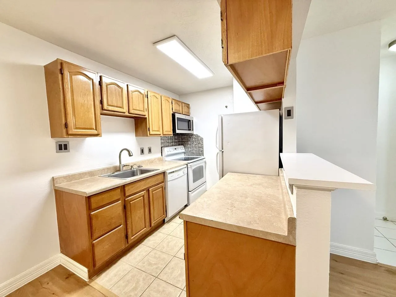 2750 Holly Hall St, Houston, TX 77054, USA