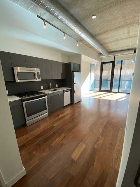 311 Hargrave Street, Winnipeg, MB R3B 2C3, CA