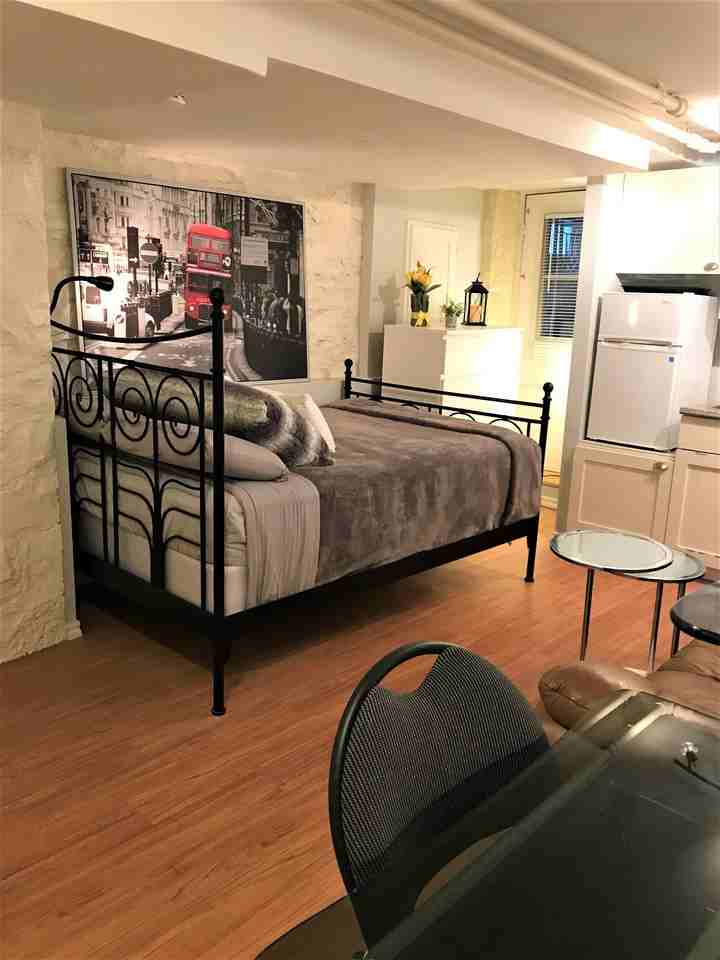 314 Frank St, Ottawa, ON K2P 0X8, CAN