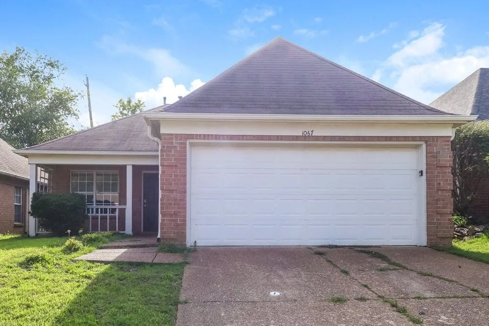 1067 Cross Meadow Rd, Cordova, TN 38018, USA