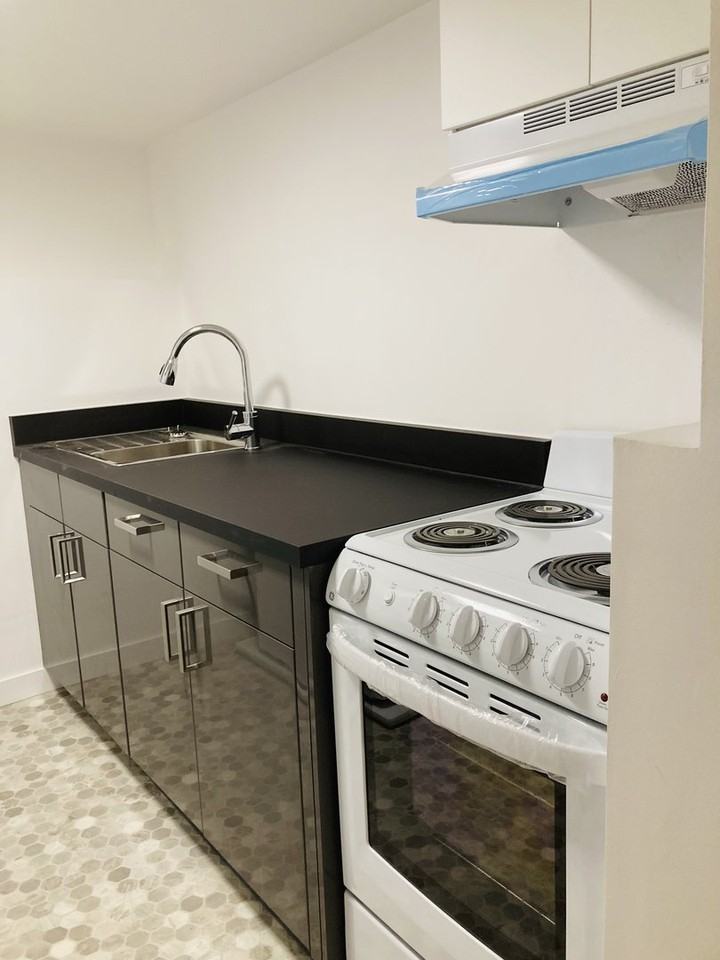 116a Ave & Surrey Rd, Surrey, BC V3R 2T7, CAN