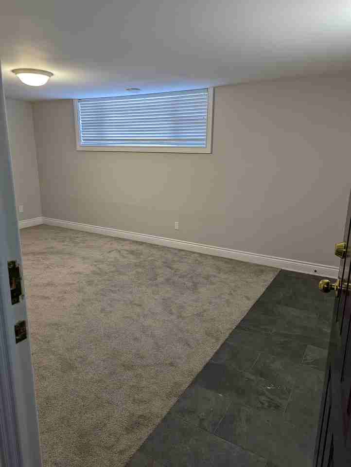 1180 Karn Place, Ottawa, ON K1H 7Z2, CA