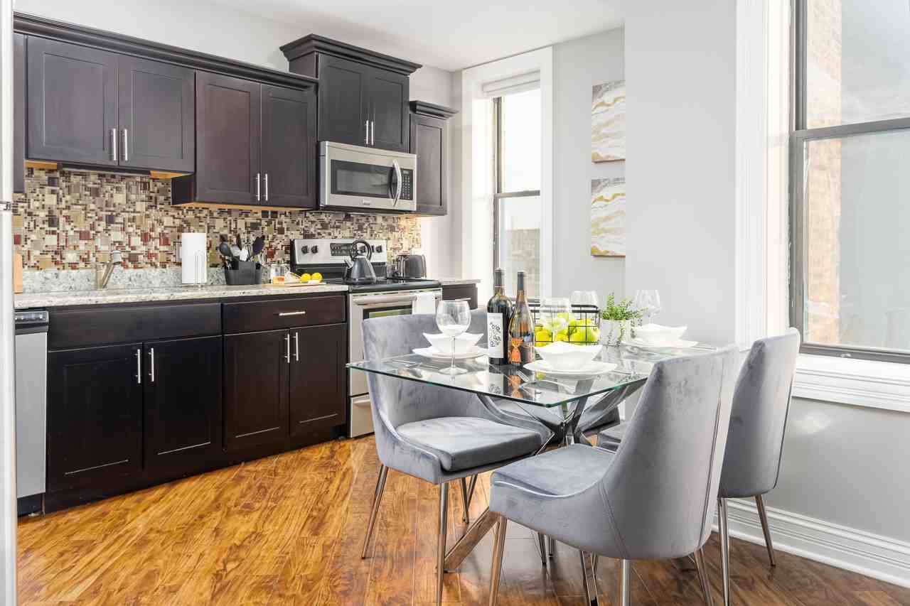Somerset Place Apartments