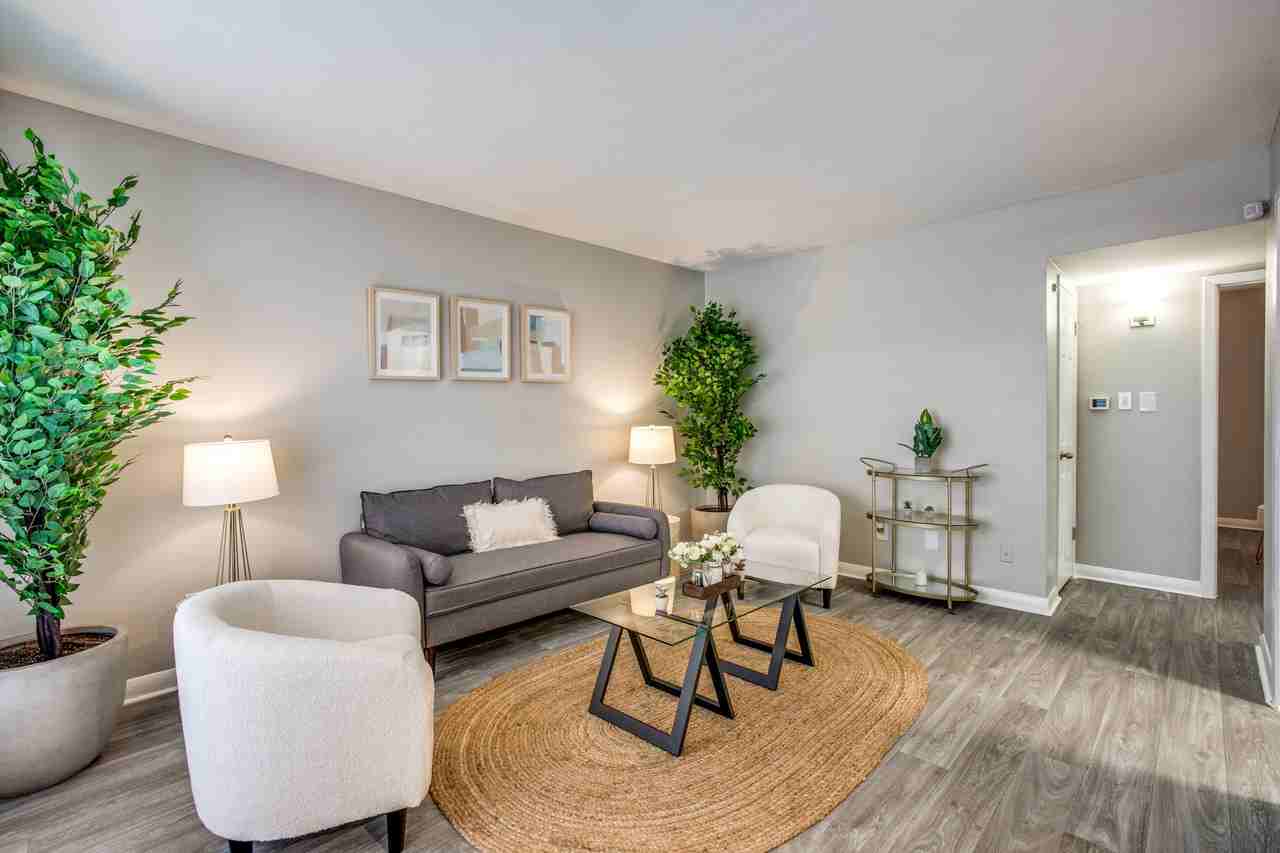 Bellaire Oaks Apartments