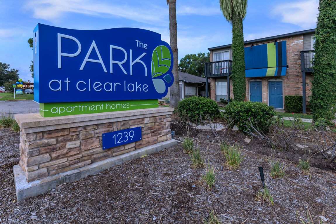 Park at Clear Lake