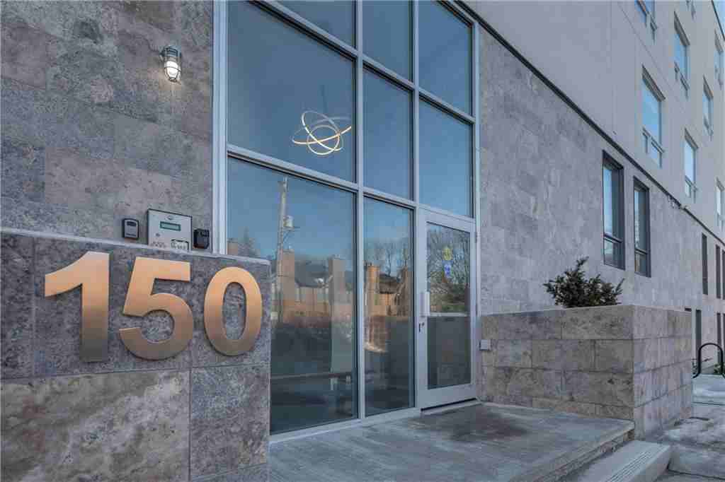 150 Greenfield Avenue, Ottawa, ON K1S 0X8, CA
