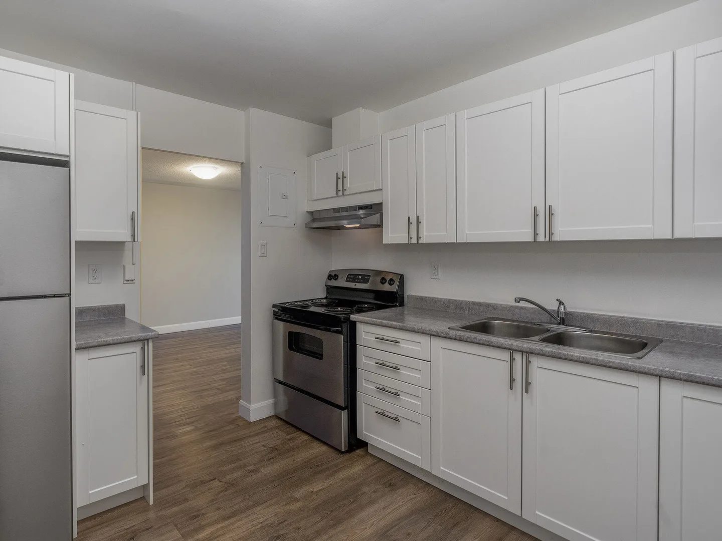 Claire Oak Apartments