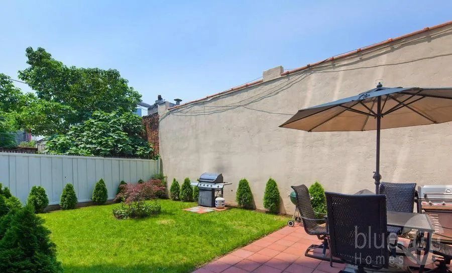 110 4th Avenue, Brooklyn, NY 11217, USA