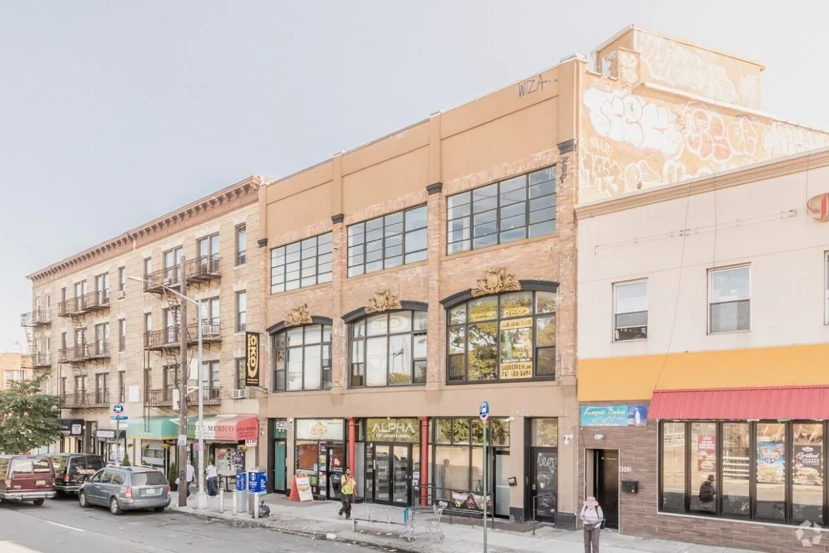 4006 Astoria Blvd, Astoria, NY 11103, USA