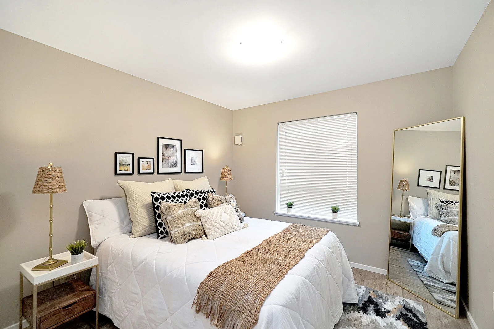 College Heights Apartments