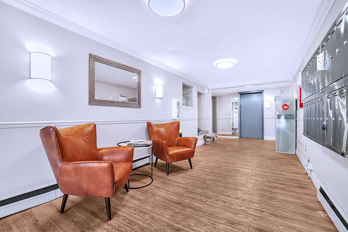 The Laurels Apartments