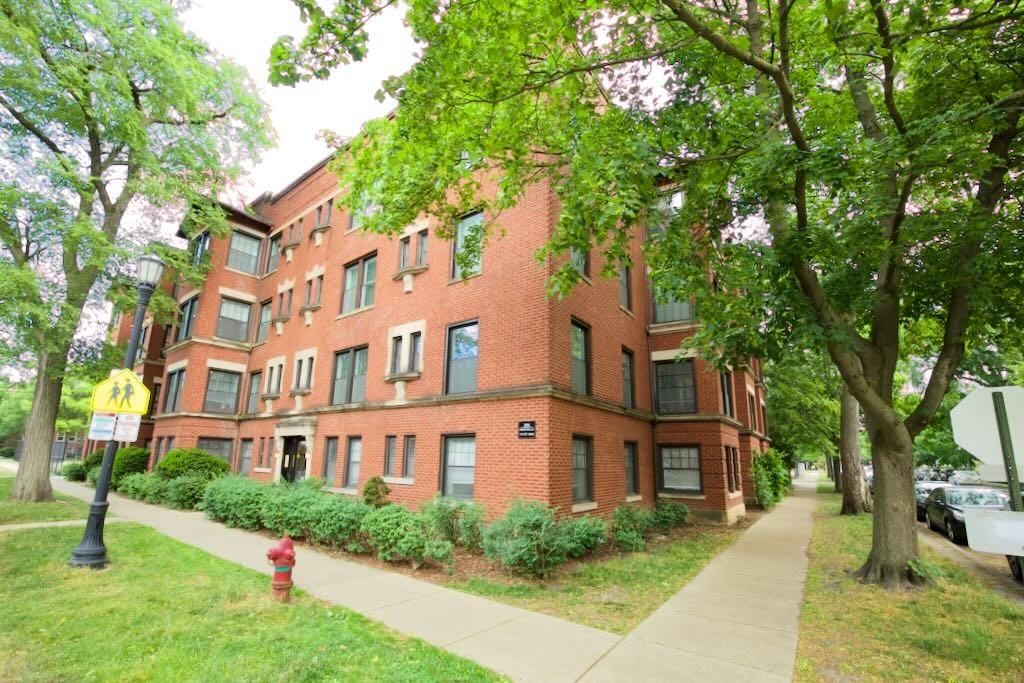 945 Judson Ave, Chicago, IL 60202, USA