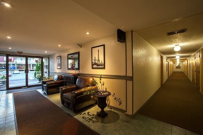 Quiet central Nanaimo apartments near all services and shops