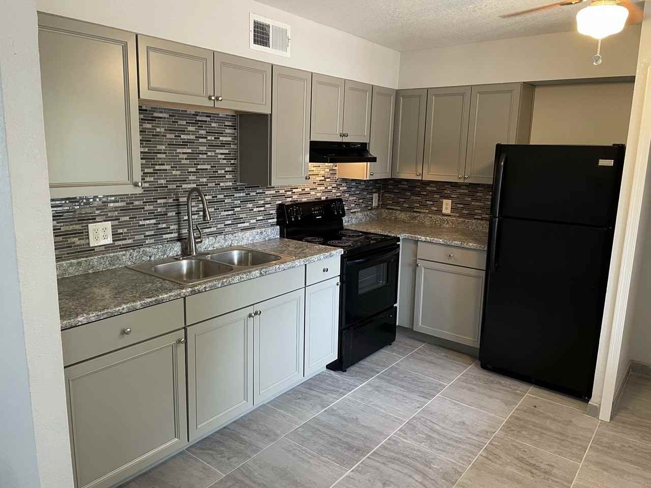 Mountain Creek Apartments