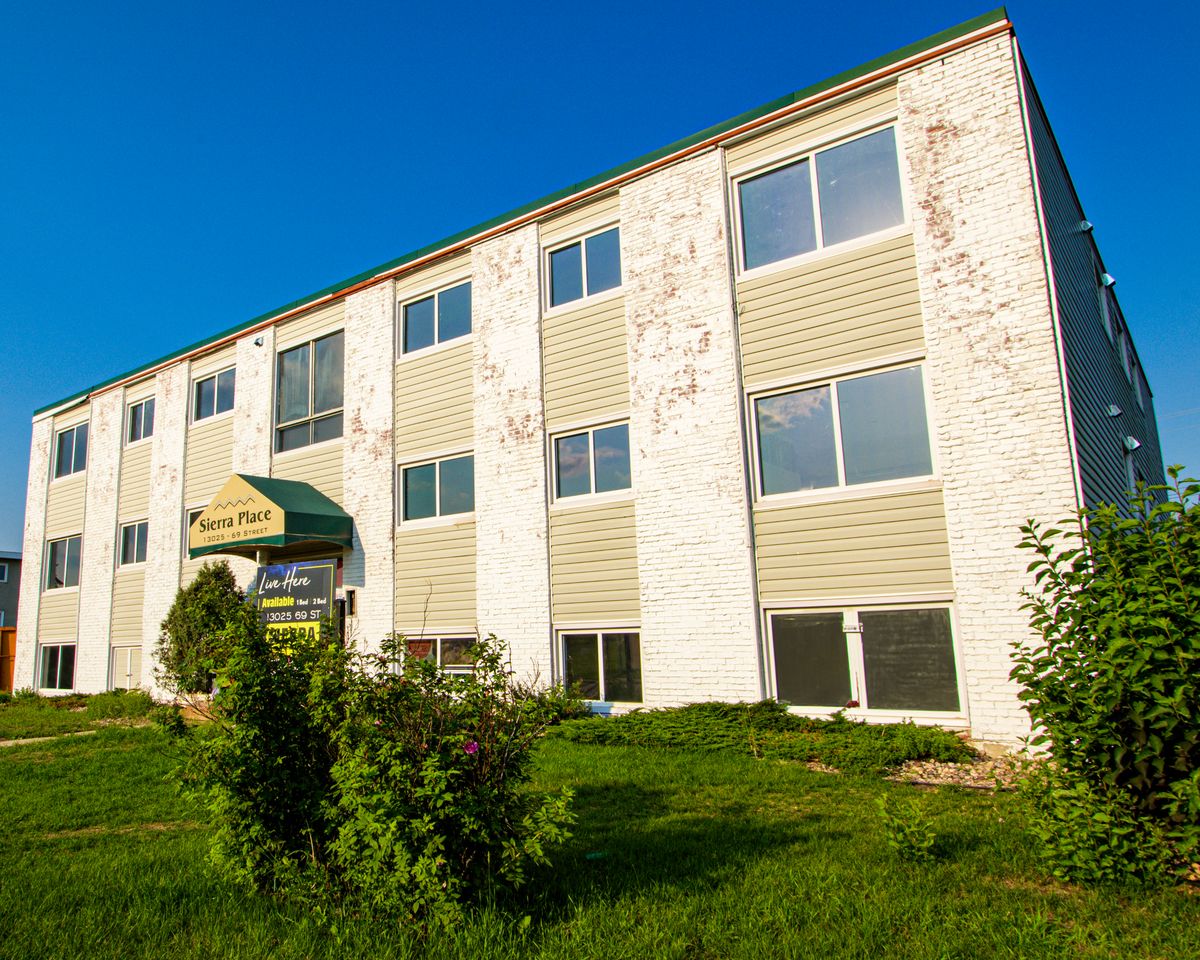 Sierra Place LIMITED TIME: 1 MONTH FREE + FREE EARLY MOVE