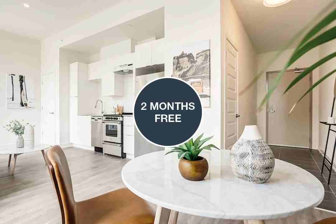 Center Park Apartments by Brigil