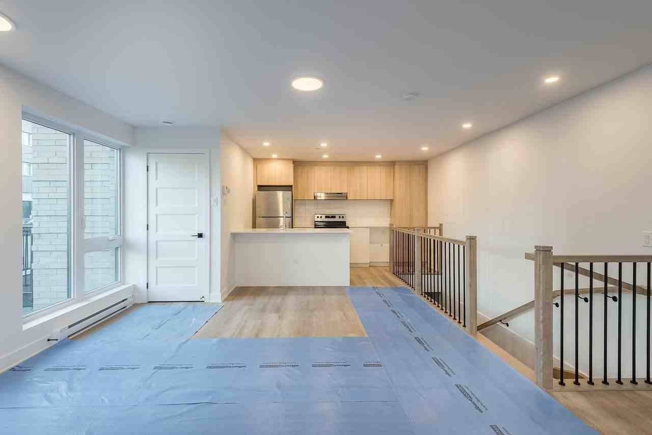 5235 Rue Ferrier, Montréal, QC H4P 1L7, CAN