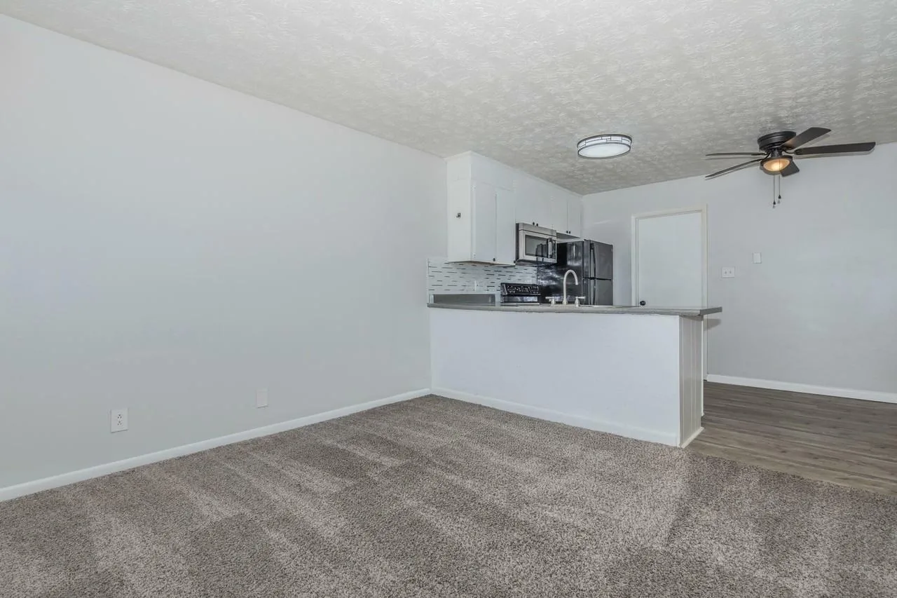 Twin Pines Apartments