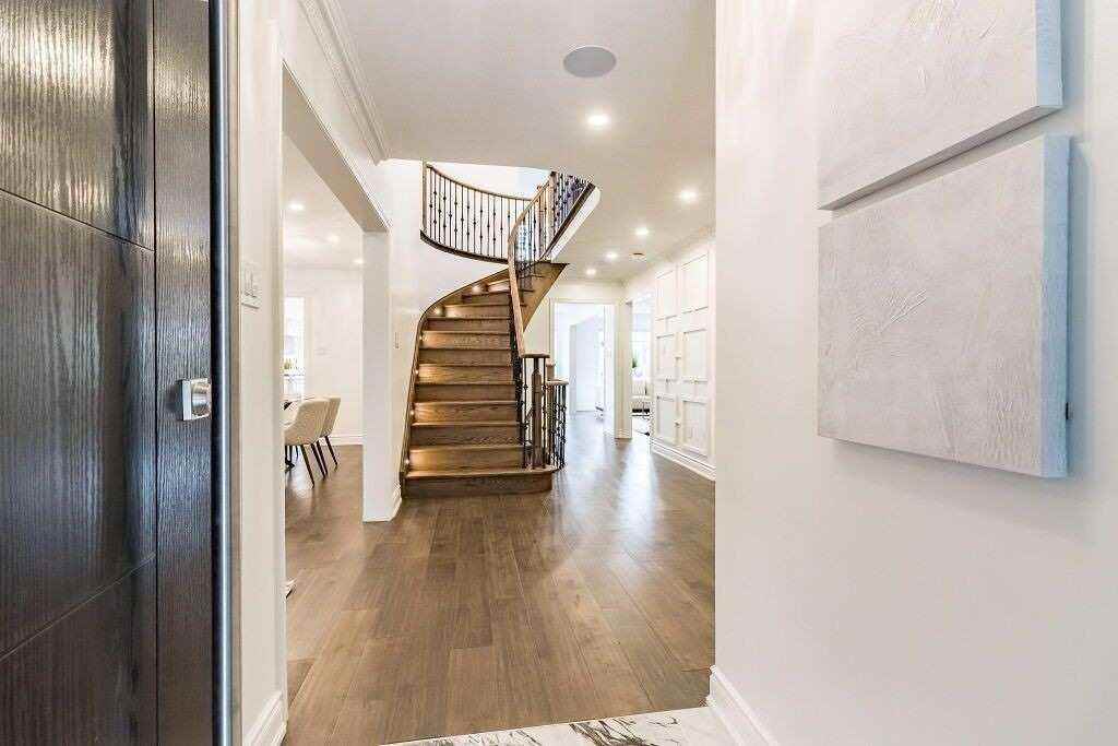 30 Deerglen Dr, Brampton, ON L6R 1M1, CAN