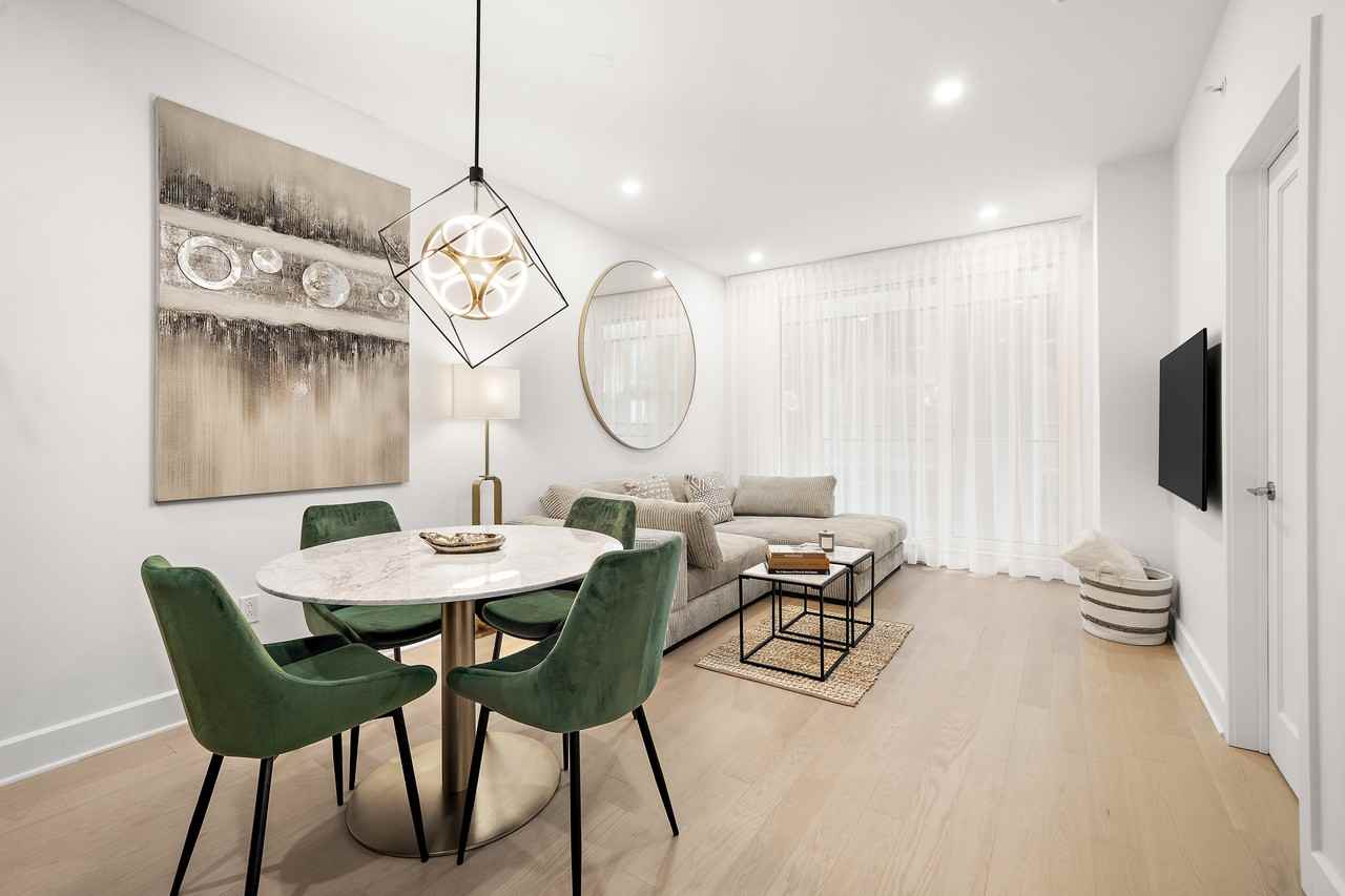 1051 Rue de la Montagne, Montréal, QC H3G 0B7, CAN