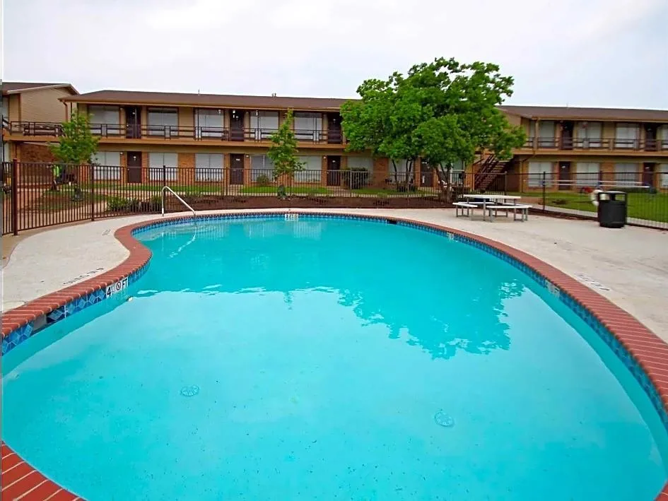 Utopia Place Apartments