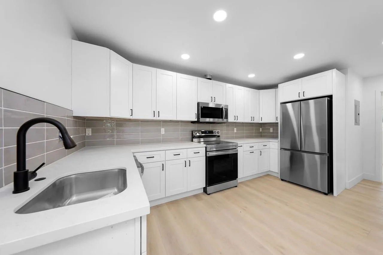 954 23rd St Apartments | Golden Hill – Near Downtown & Balboa Park