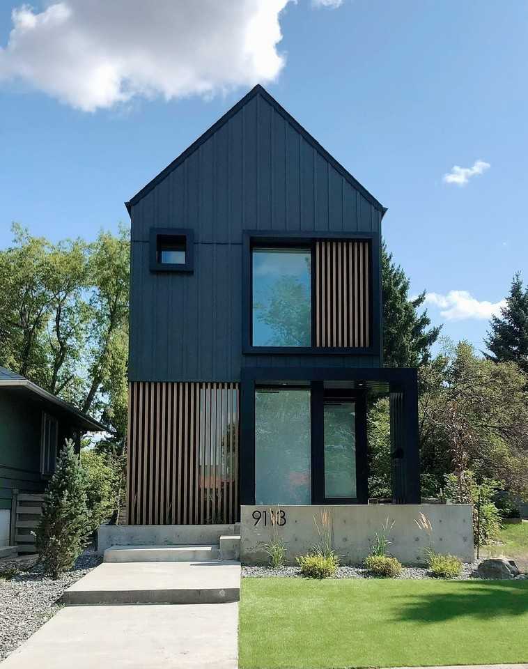 9113 142 St Nw, Edmonton, AB T5R 0M8, CAN