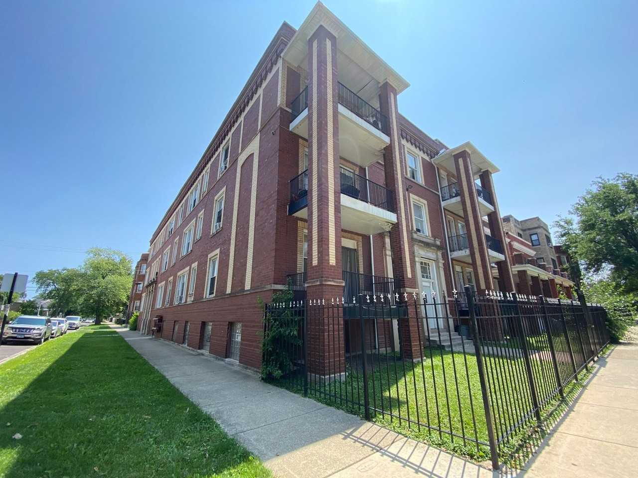 243 N Mason