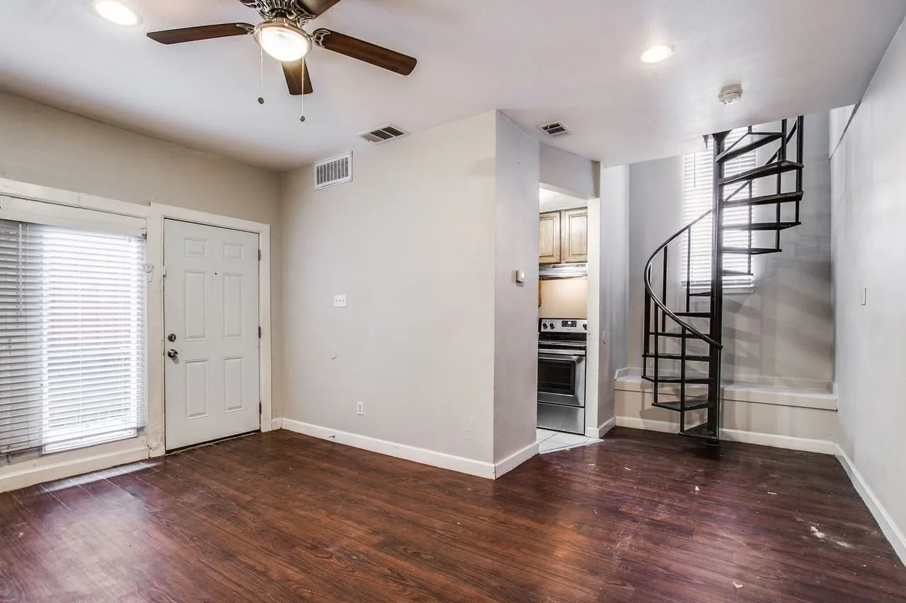 Lofts on Bryan