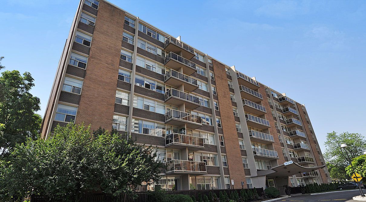 Central Park Place (B)