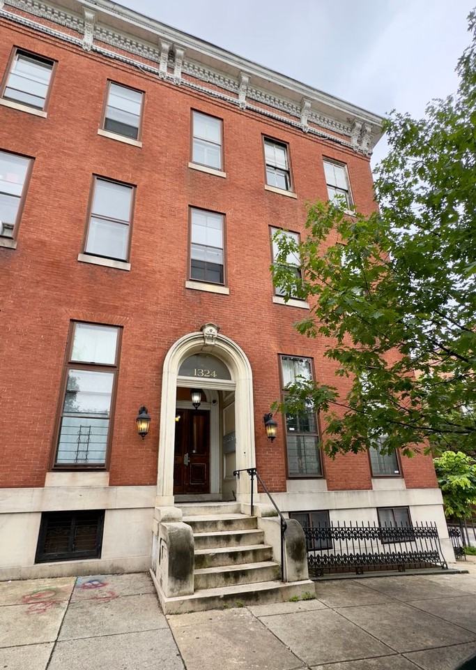 For Rent: Spacious Urban Living at 1322