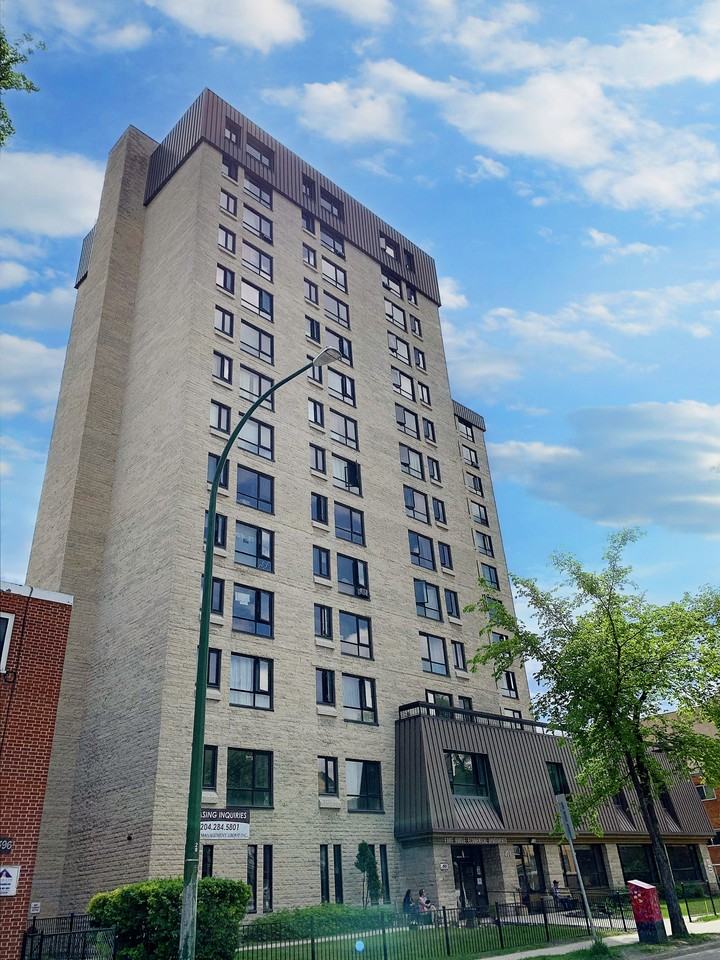 400 Stradbrook Street 55+ Apartments