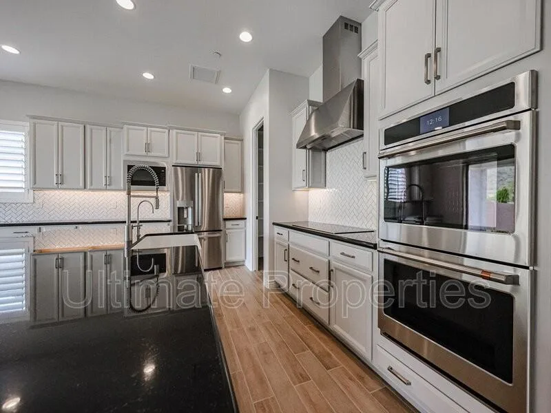 12658 W Cassia Trl, Peoria, AZ 85383, USA