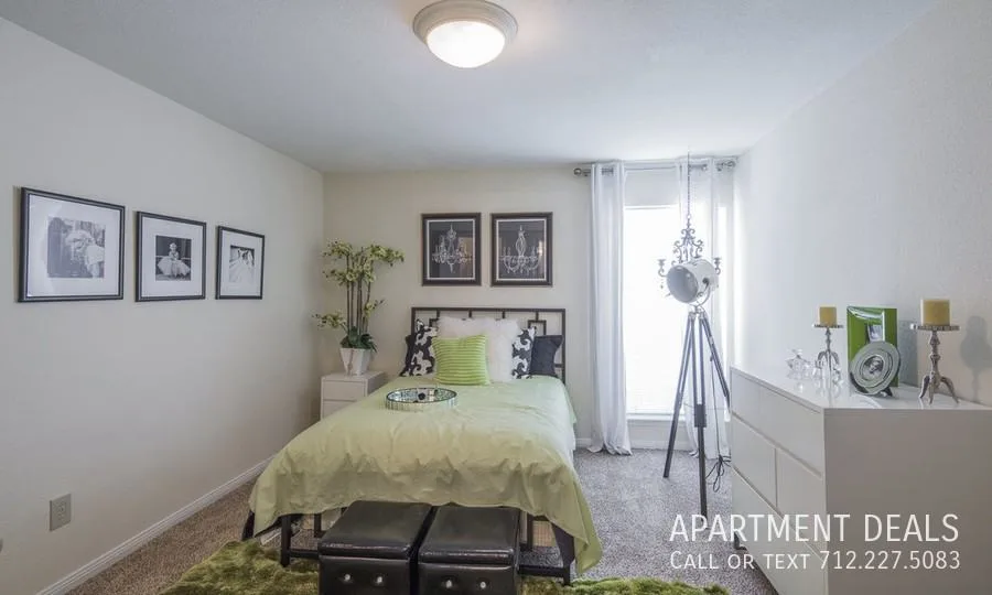 5406 Rampart St, Houston, TX 77081, USA