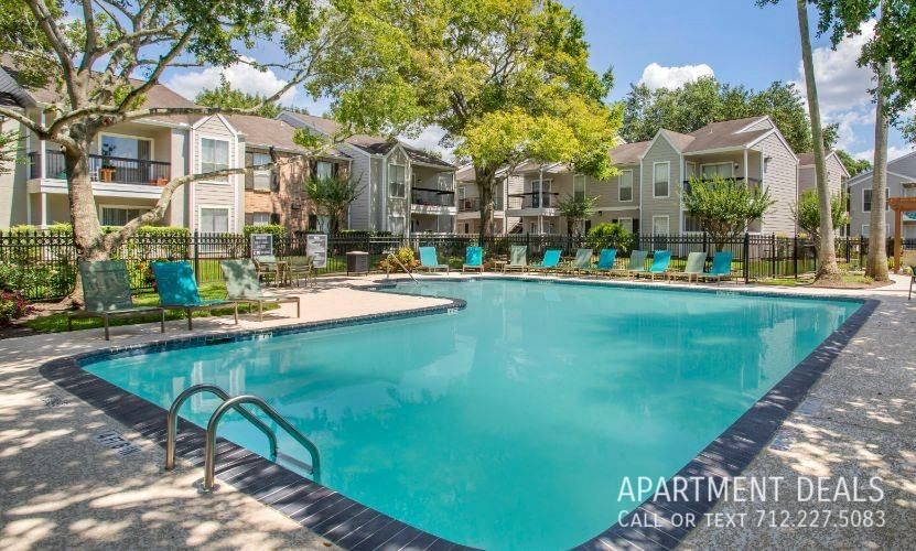 1341 Silverado Dr Apt 404, Houston, TX 77077, USA