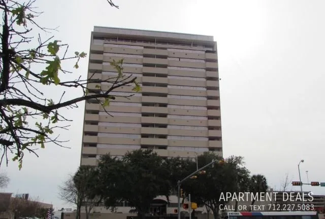 7581 Bellaire Blvd, Houston, TX 77036, USA