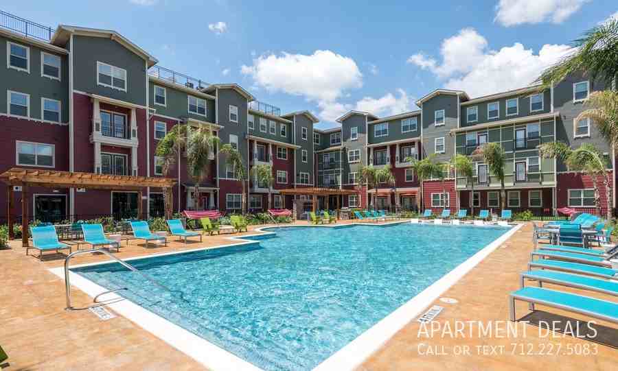 1907 Cullen Blvd, Houston, TX 77023, USA
